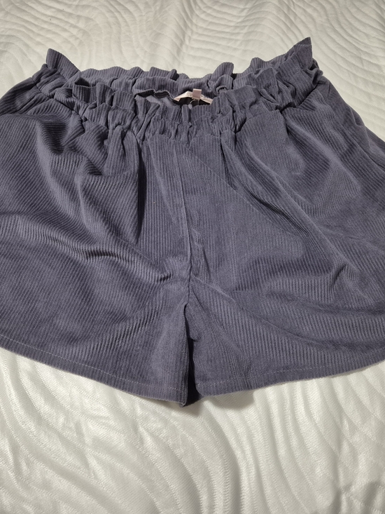Dizzy Lizzy Pants - High-Rise Paperbag Corduroy Shorts